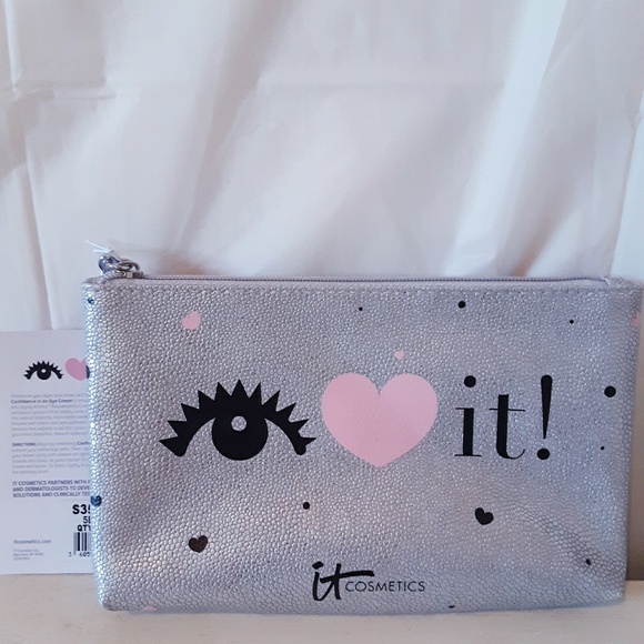 ItCosmetics Makeup Bag - Picture 7 of 7